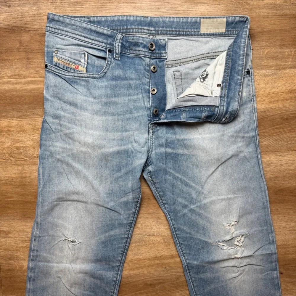Diesel Buster Jeans Mens 33x32 Light Wash Slim Tapered Stretch Distressed 0831D